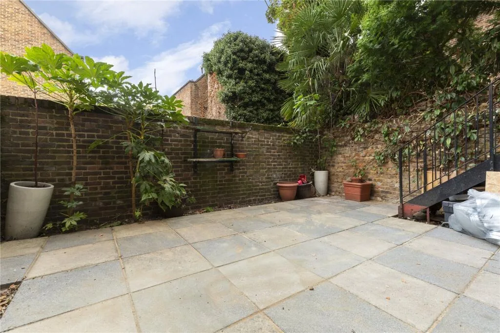 4 bedroom apartment for rent