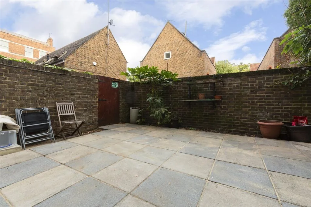 4 bedroom apartment for rent