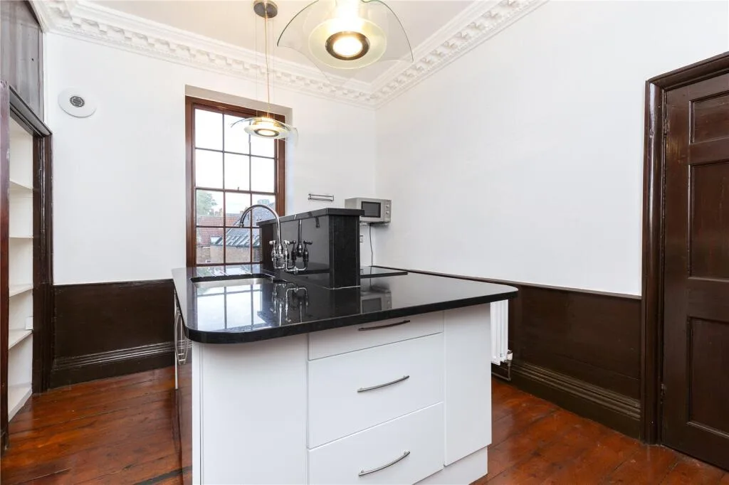 4 bedroom apartment for rent