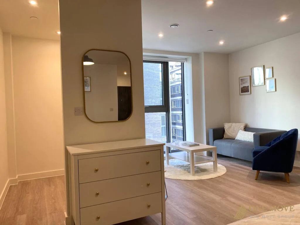 Studio flat for rent