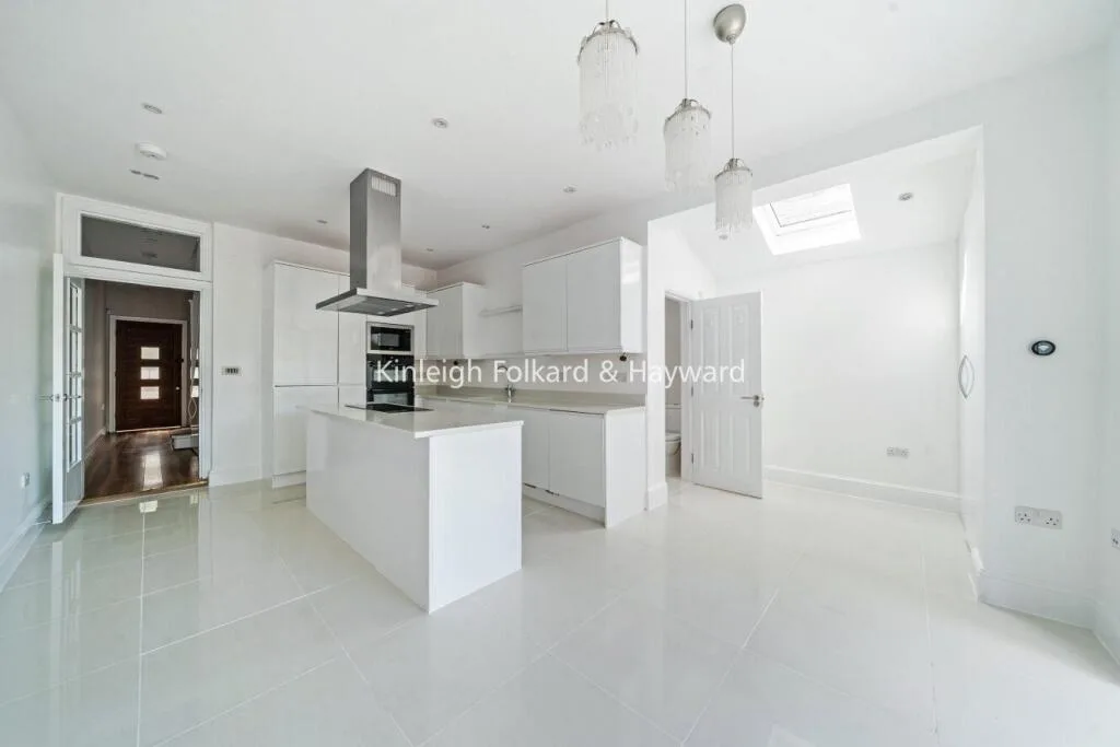 4 bedroom house for rent