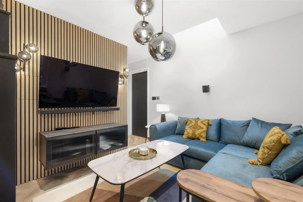 2 bedroom flat for rent