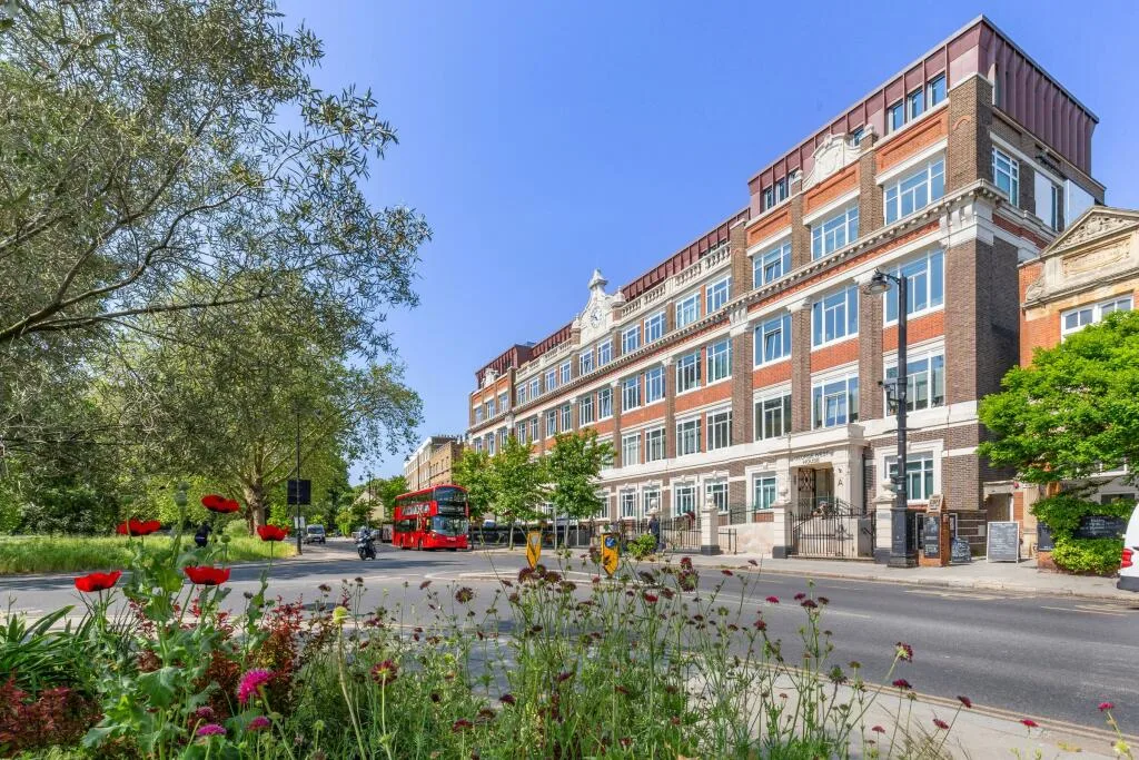 2 bedroom ground floor flat for rent