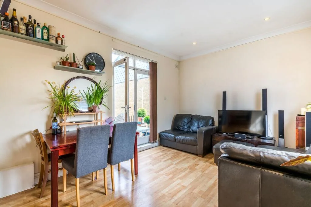 2 bedroom flat for rent