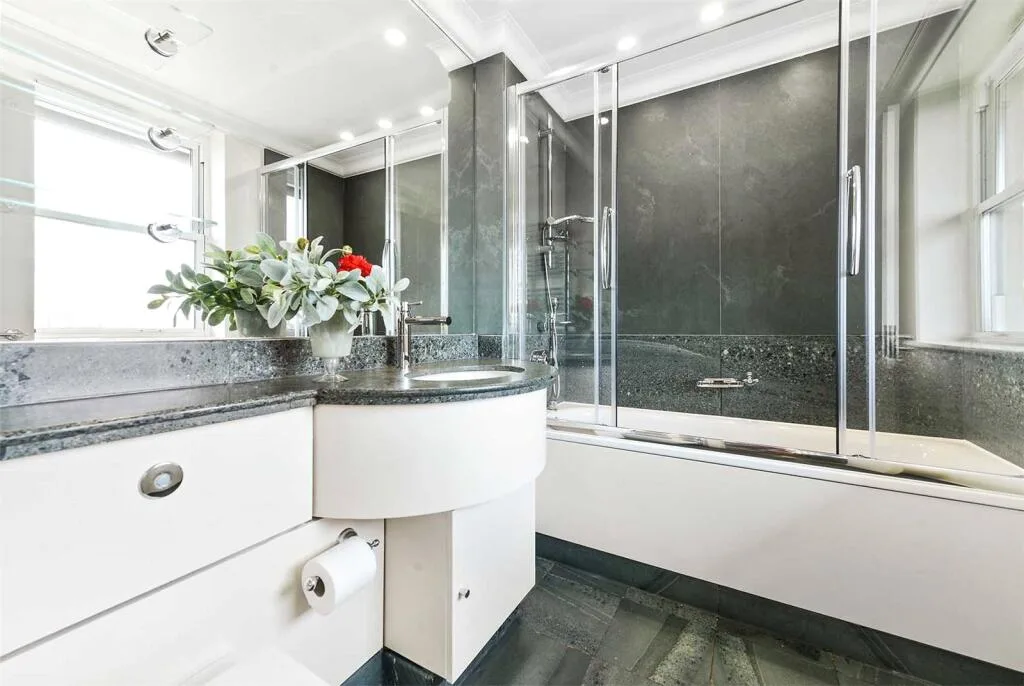 4 bedroom penthouse for rent