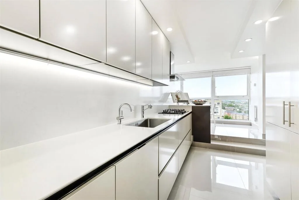 4 bedroom penthouse for rent