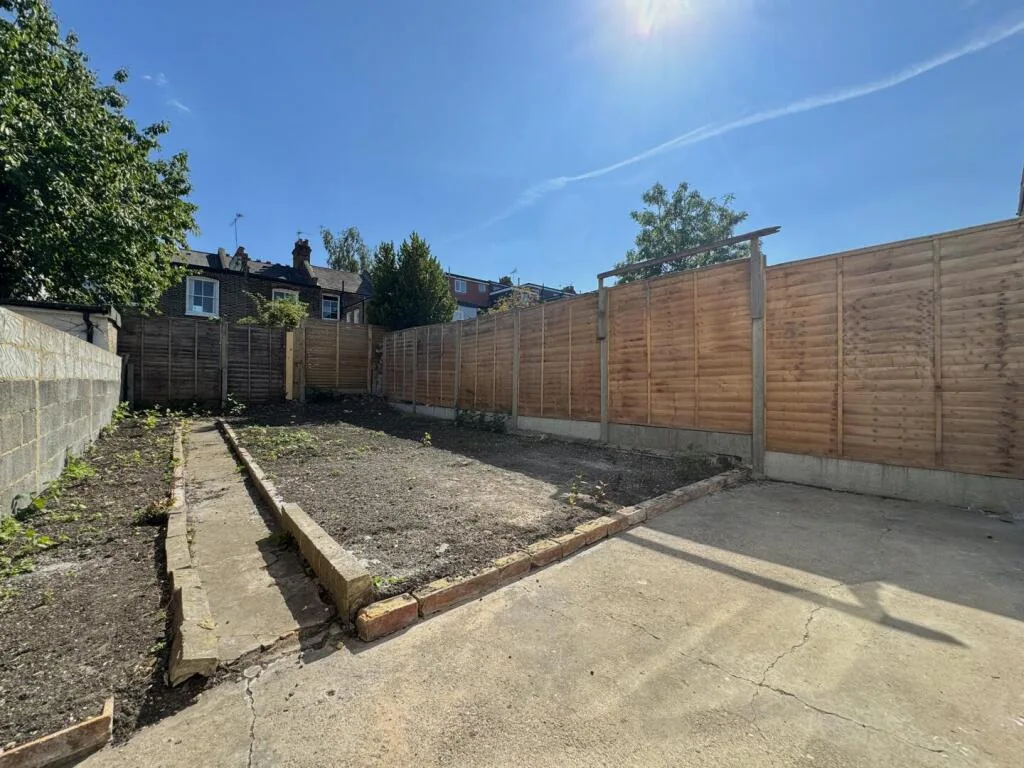4 bedroom house for rent