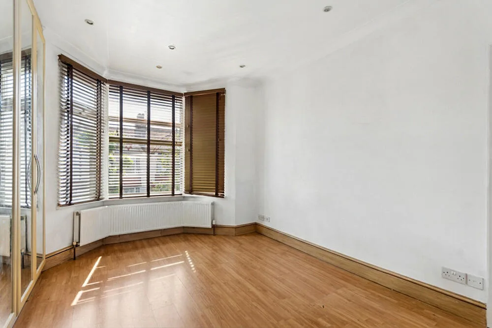 4 bedroom terraced house for rent