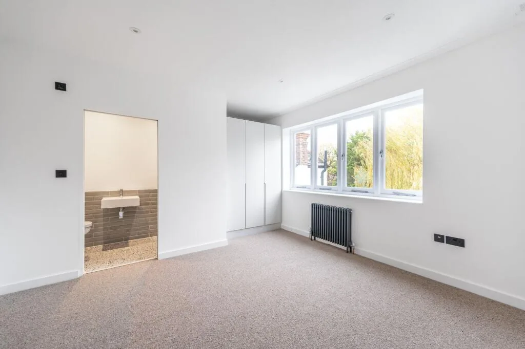 4 bedroom flat for rent