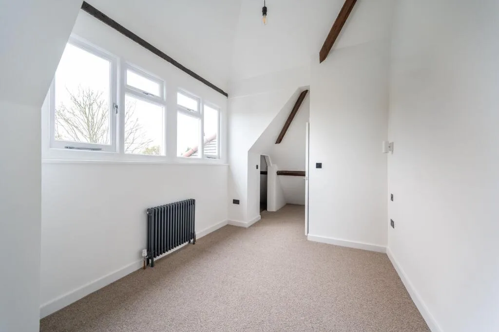 4 bedroom flat for rent