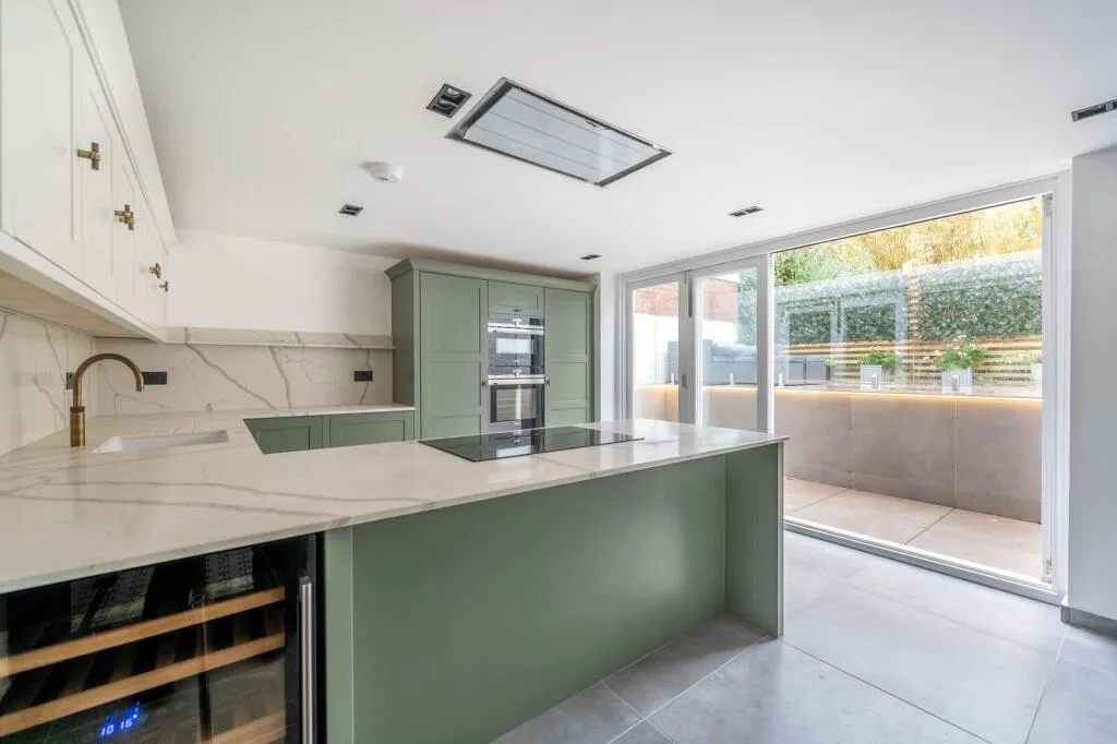 4 bedroom flat for rent