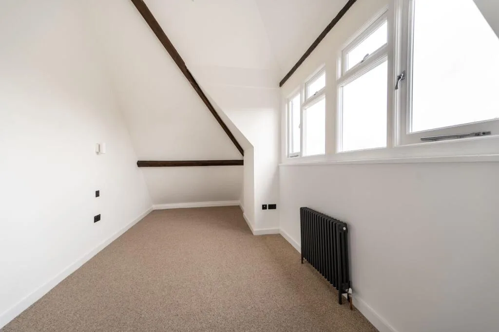 4 bedroom flat for rent