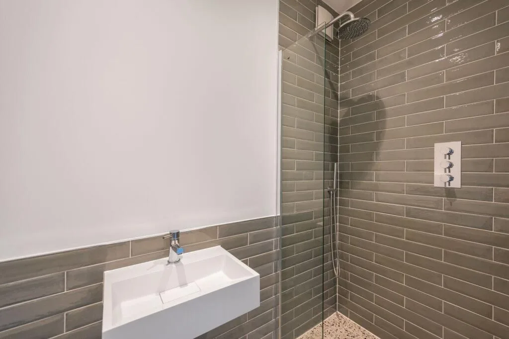 4 bedroom flat for rent