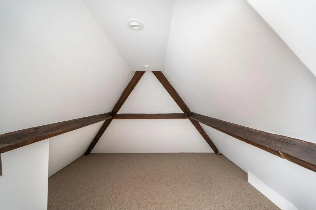 4 bedroom flat for rent