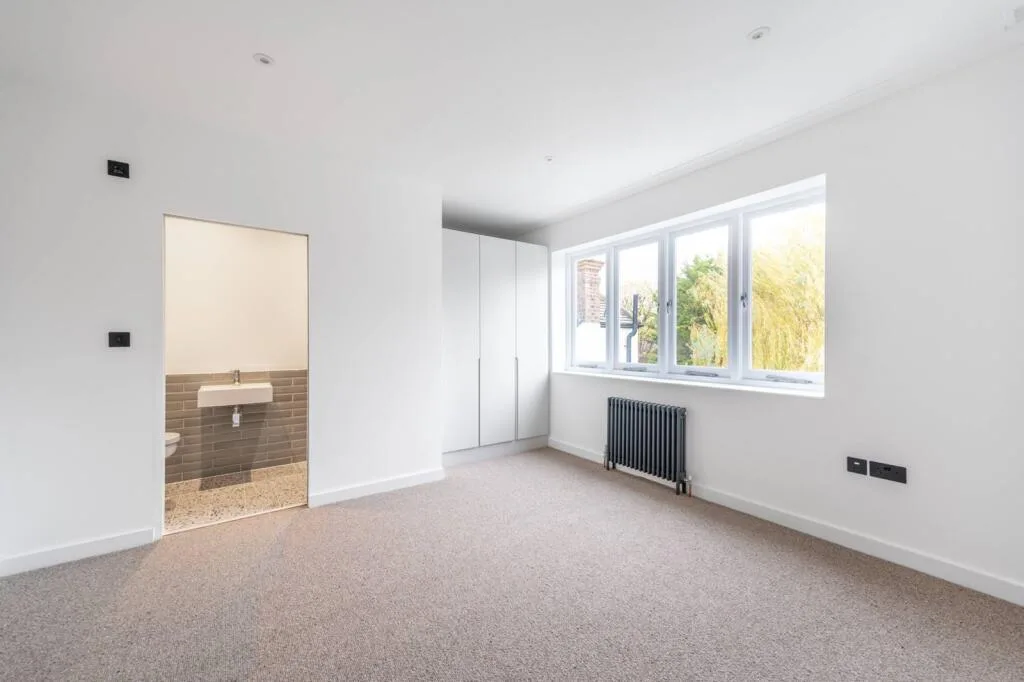 4 bedroom flat for rent