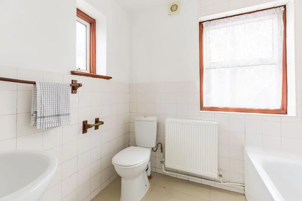 2 bedroom maisonette for rent