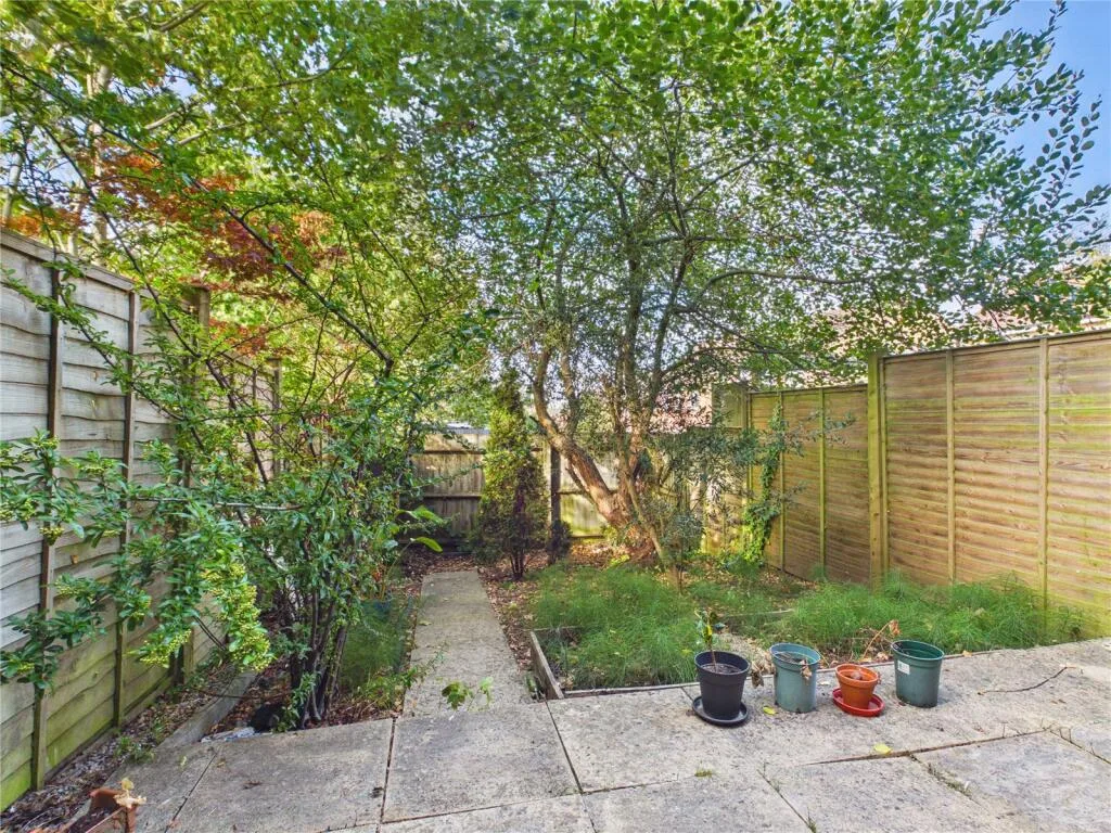 4 bedroom terraced house for rent