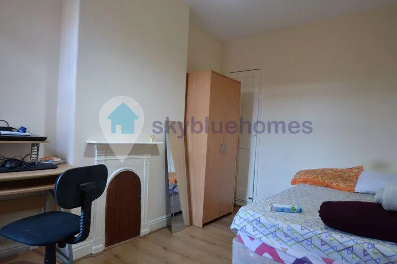 4 bedroom terraced house for rent
