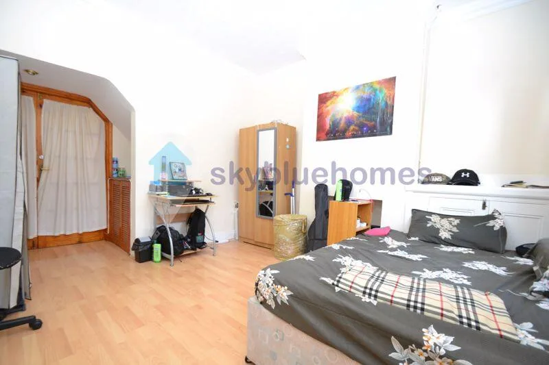 4 bedroom terraced house for rent