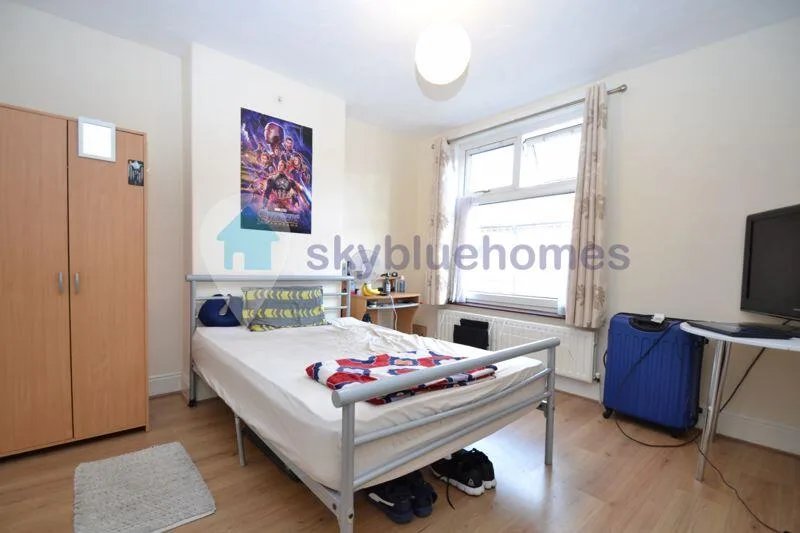 4 bedroom terraced house for rent