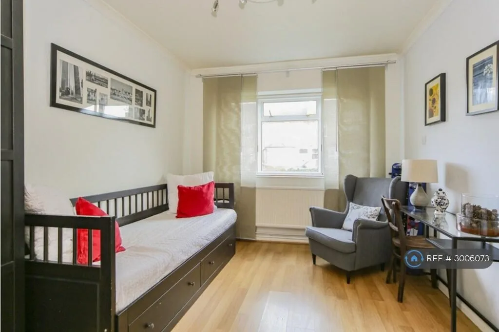 3 bedroom semi-detached house for rent