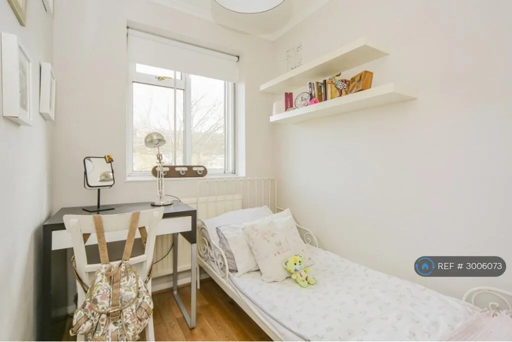 3 bedroom semi-detached house for rent