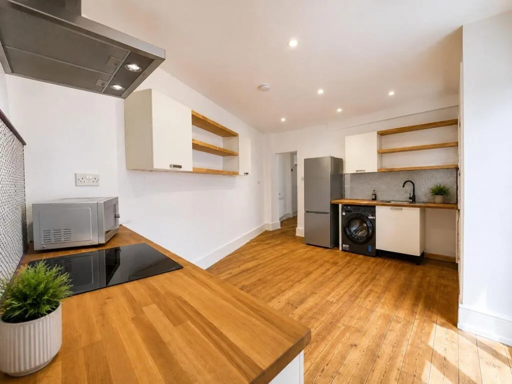 2 bedroom flat for rent