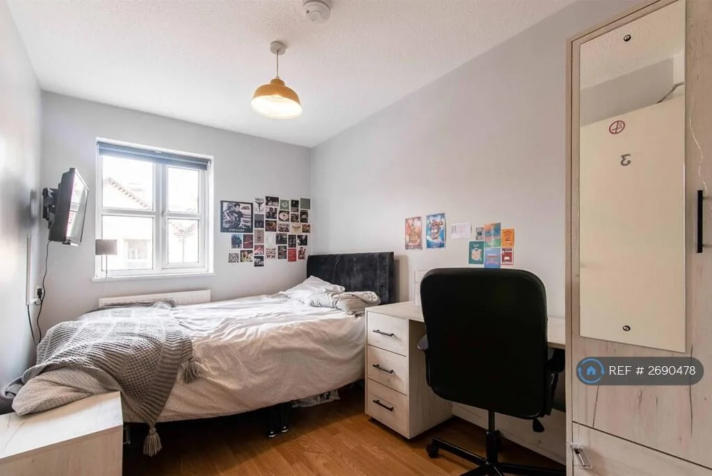 6 bedroom terraced house for rent