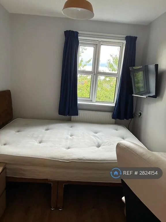 6 bedroom terraced house for rent