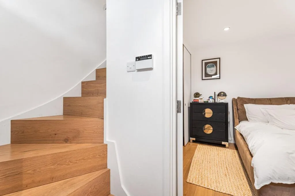 1 bedroom end of terrace house for rent
