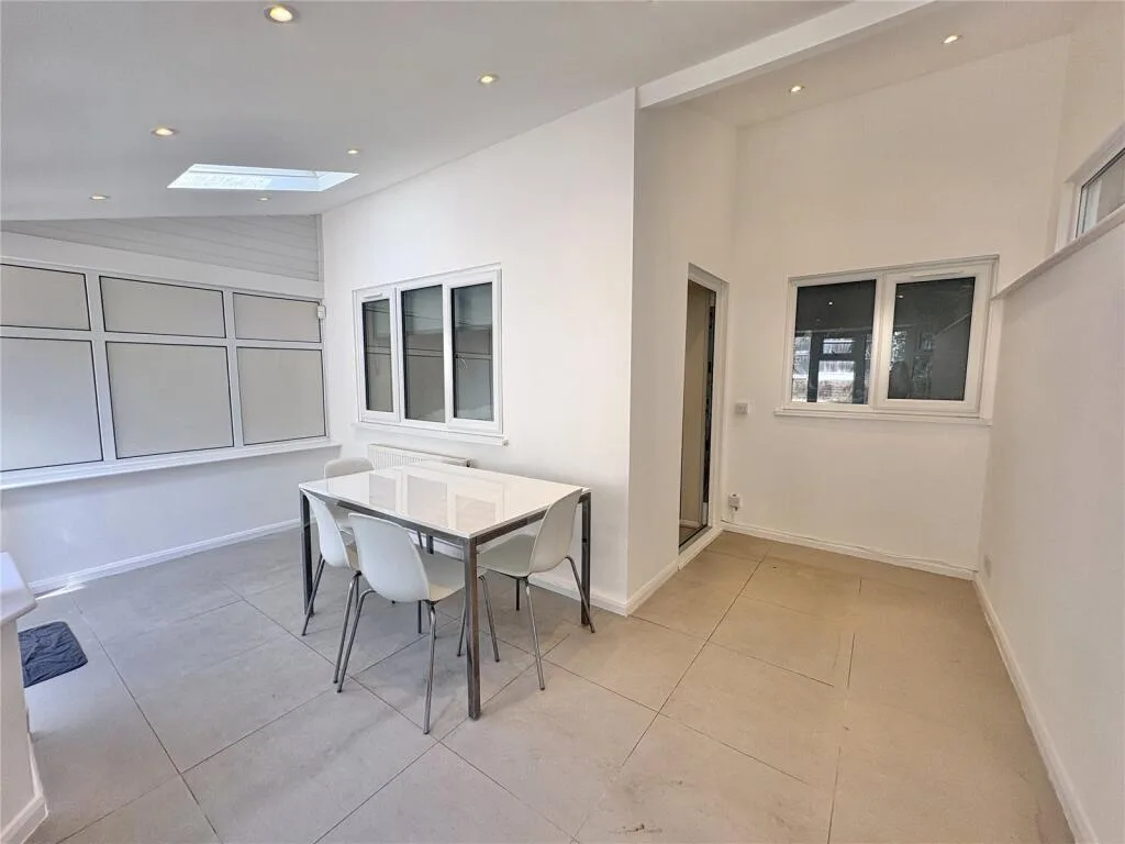 4 bedroom house for rent