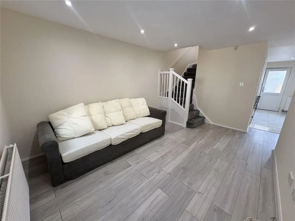4 bedroom house for rent