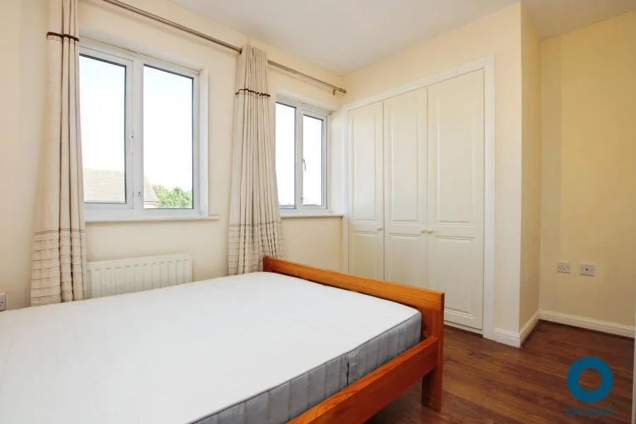 4 bedroom town house for rent