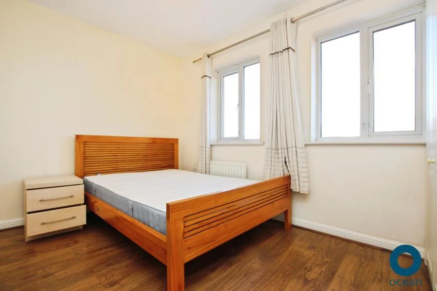 4 bedroom town house for rent