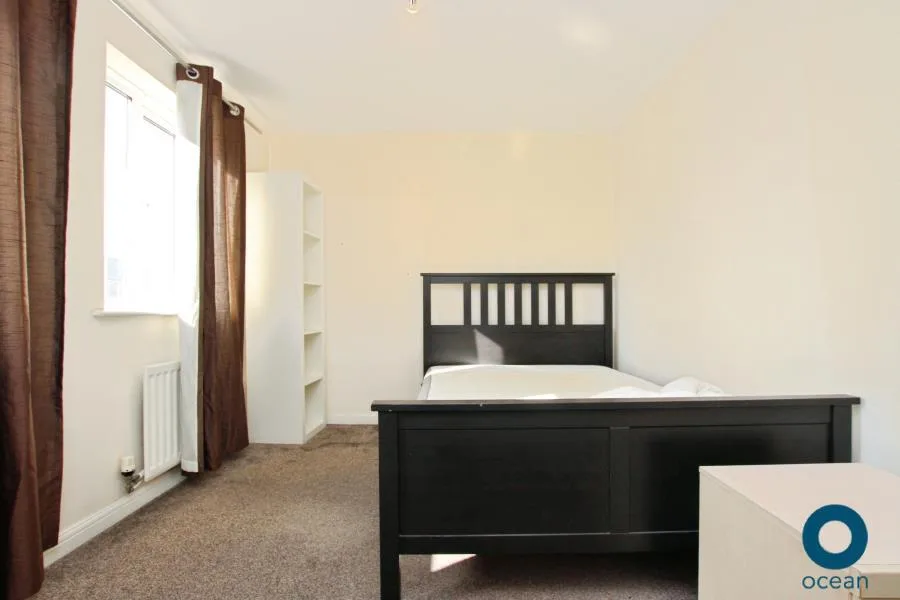 4 bedroom town house for rent