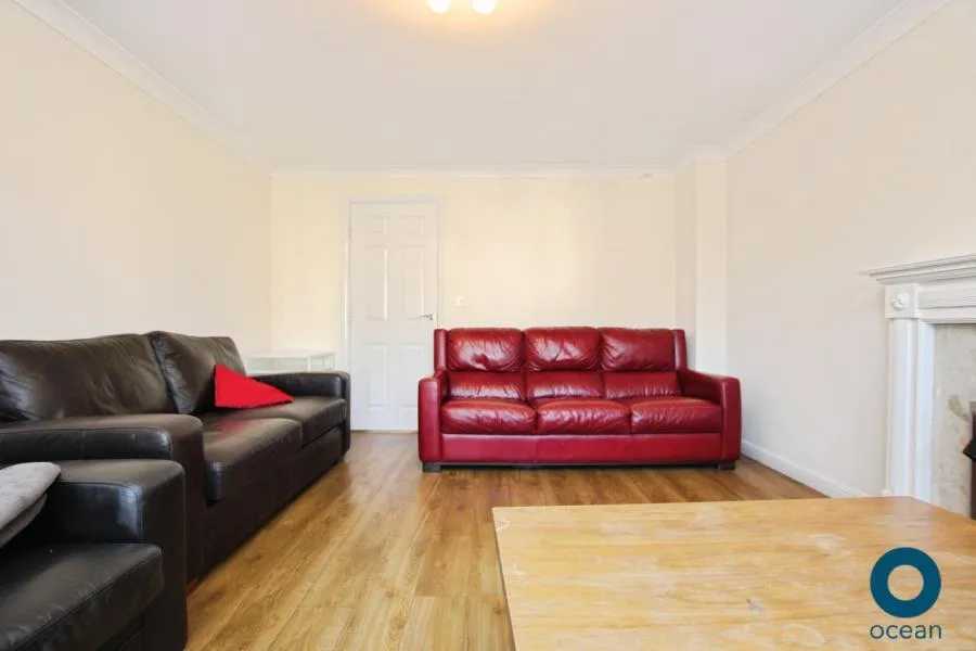 4 bedroom town house for rent