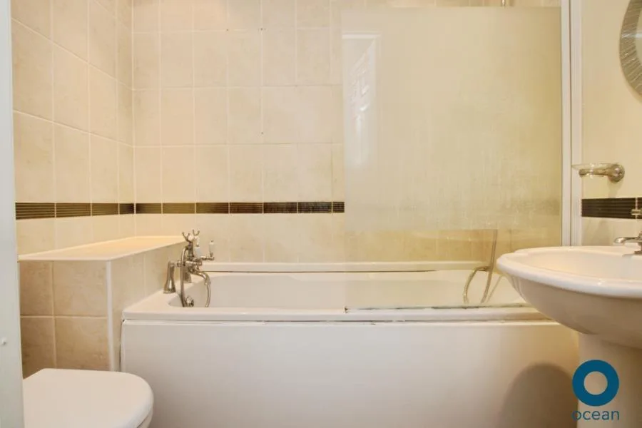 4 bedroom town house for rent