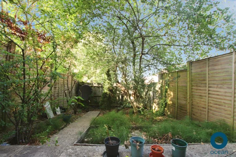 4 bedroom town house for rent