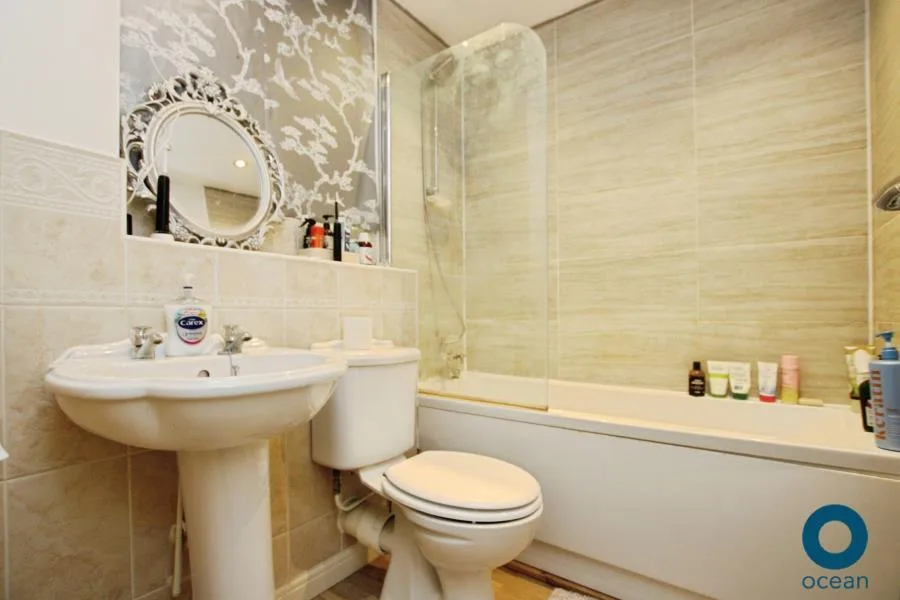 4 bedroom town house for rent