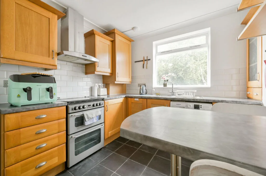 3 bedroom flat for rent