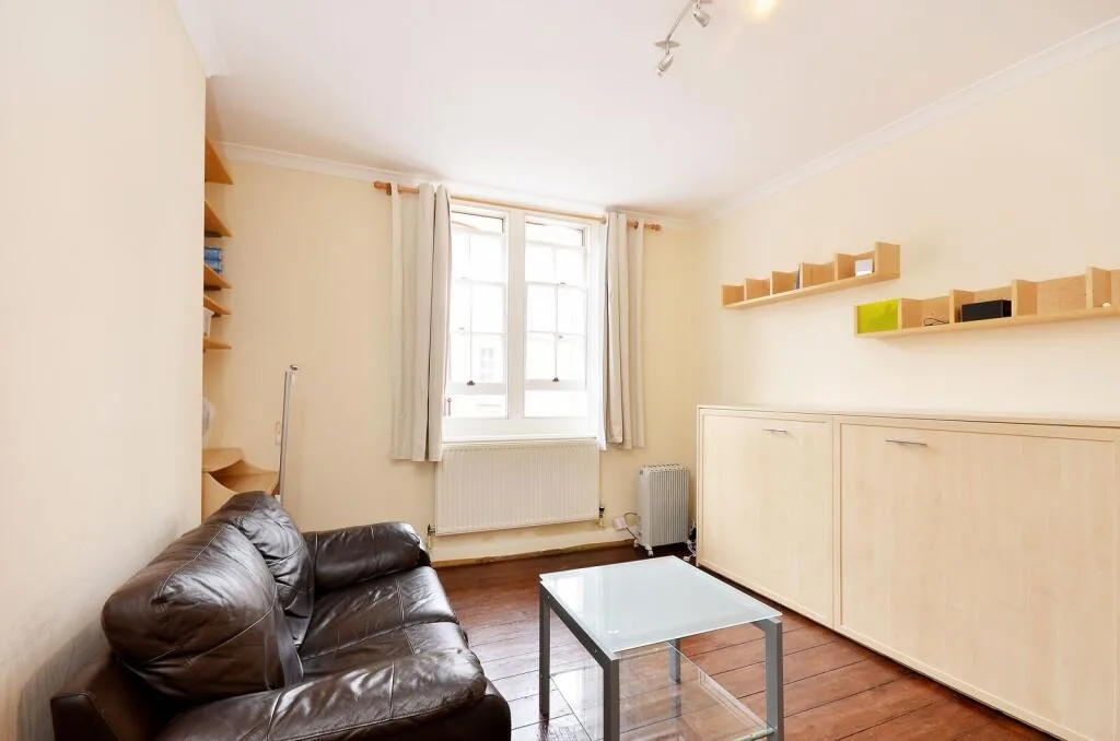 Studio flat for rent