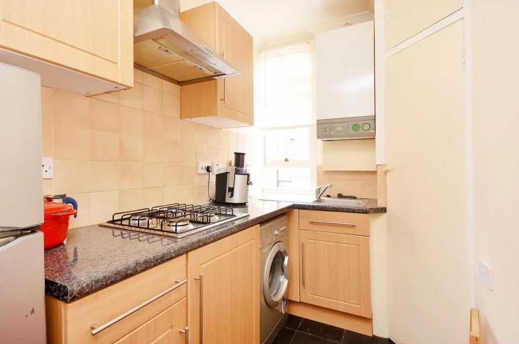 Studio flat for rent