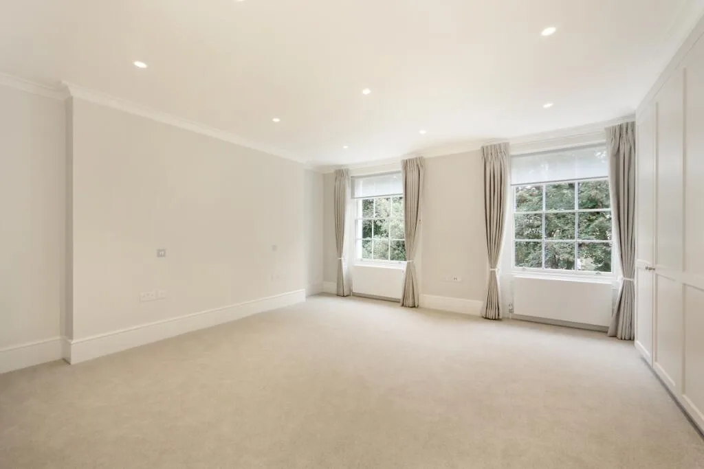 5 bedroom terraced house for rent