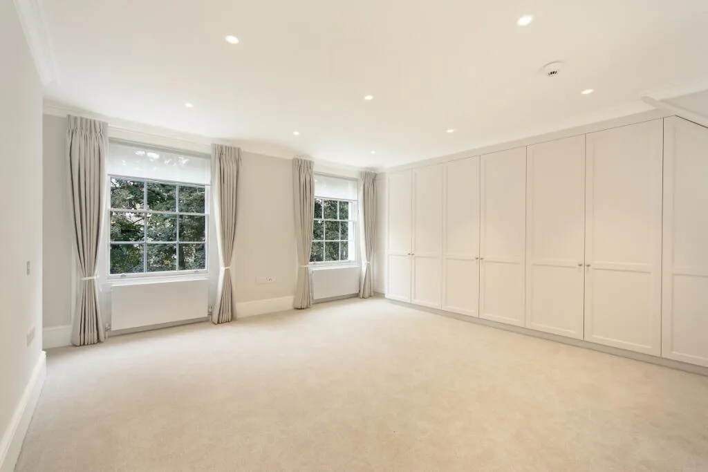 5 bedroom terraced house for rent