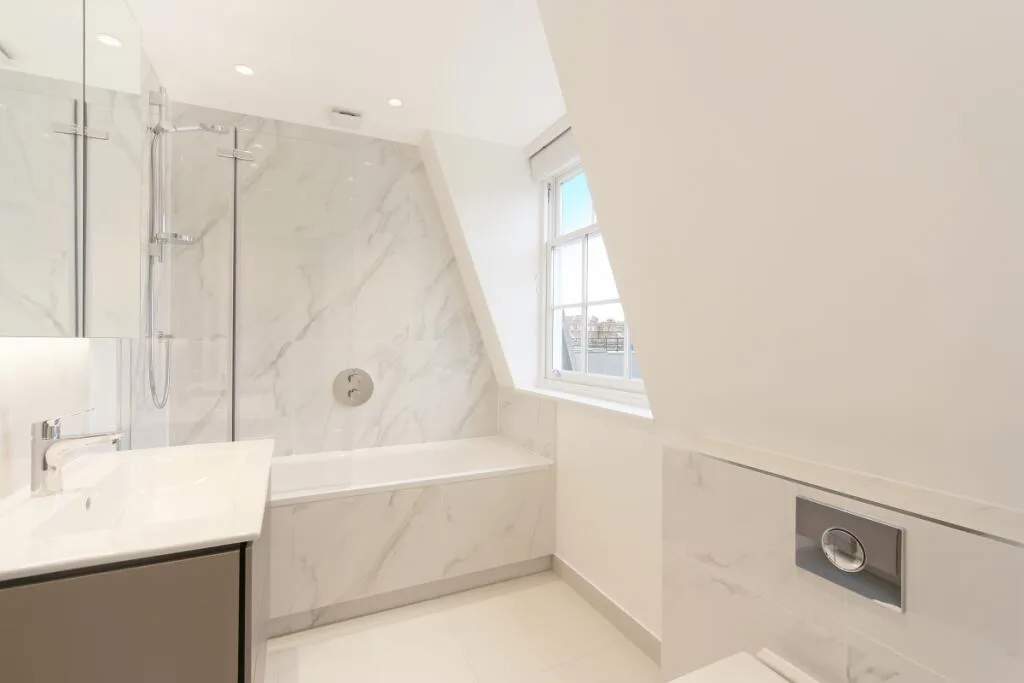 5 bedroom terraced house for rent