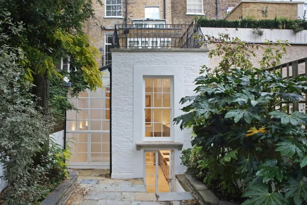 5 bedroom terraced house for rent