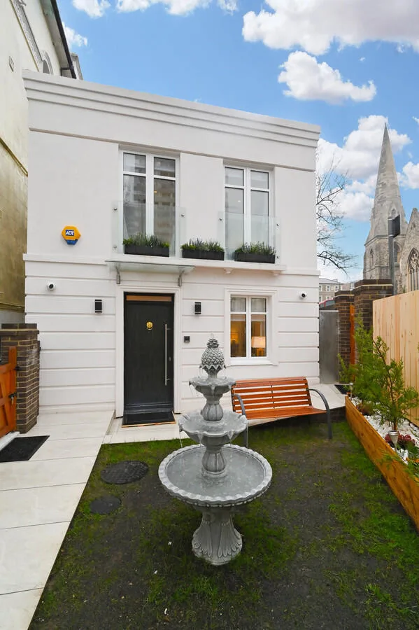 4 bedroom detached house for rent