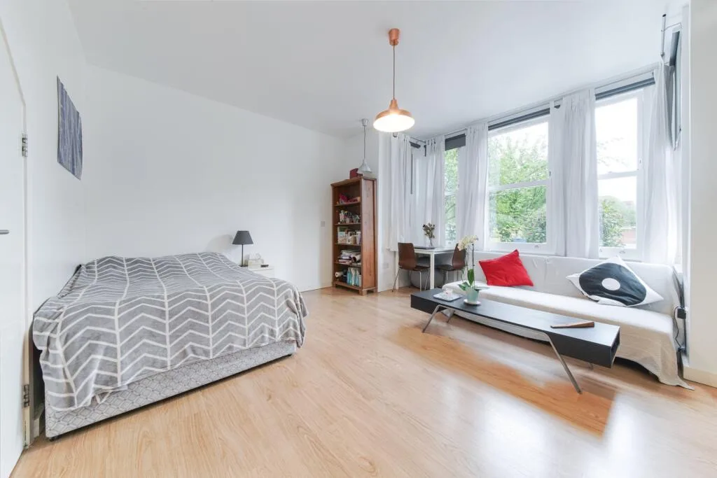 Studio flat for rent