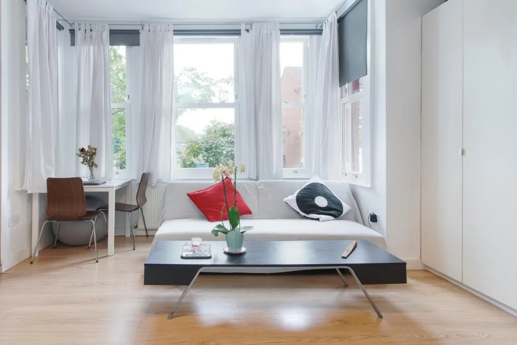 Studio flat for rent