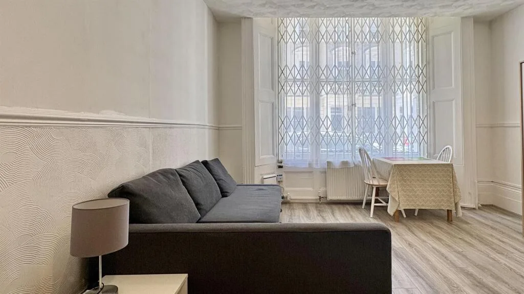 Studio flat for rent